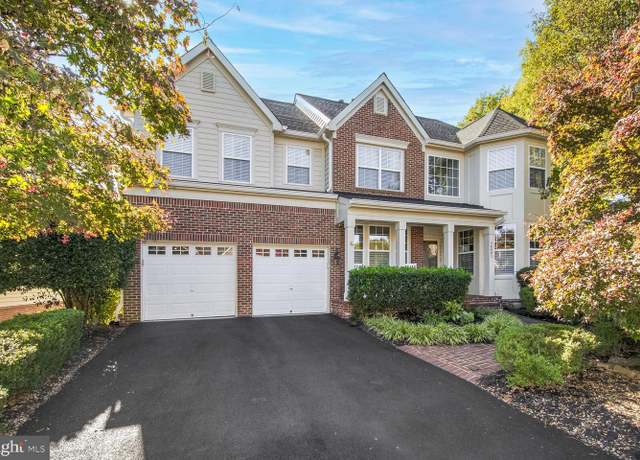 Property at 14401 Chalfont Dr, Haymarket, VA 20169, 5 beds, 3.5 baths