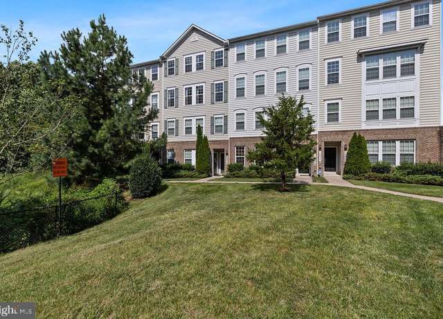 Property at 14816 Mason Creek Cir, Woodbridge, VA 22191, 3 beds, 2.5 baths