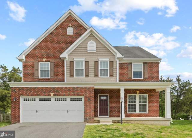 Property at 5 Taylors Hill Way, Fredericksburg, VA 22405, 4 beds, 4.5 baths