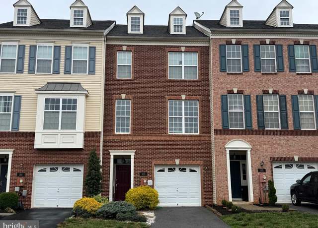 Property at 103 Abino Hills Way E, Martinsburg, WV 25403, 3 beds, 2.5 baths