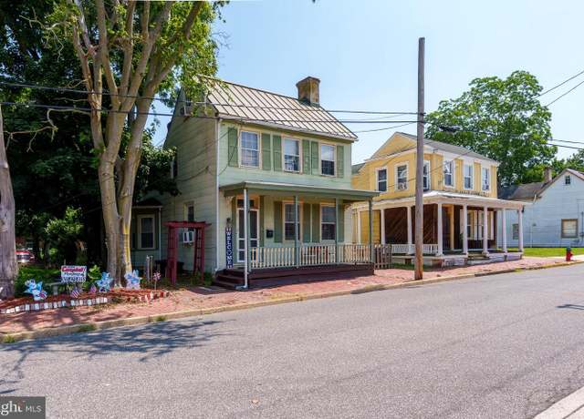Property at 16 S Delaware St, Smyrna, DE 19977, 3 beds, 1.5 baths