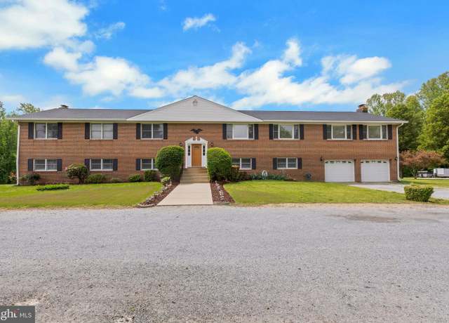 Property at 7290 Southern Maryland Blvd, Owings, MD 20736, 6 beds, 4.5 baths
