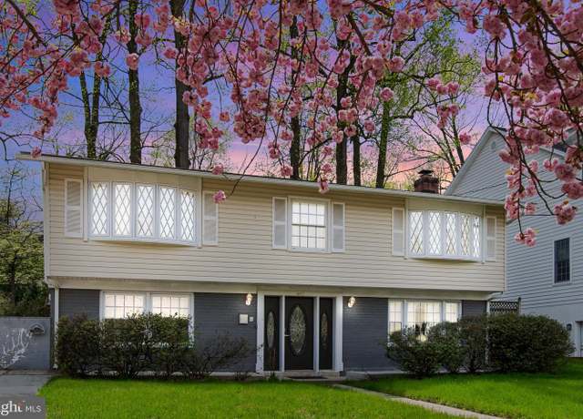 Property at 512 Carr Ave, Rockville, MD 20850, 4 beds, 2.5 baths