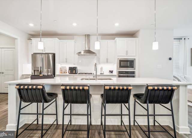 Property at 1198 Patuxent Greens Dr, Laurel, MD 20708, 4 beds, 3 baths