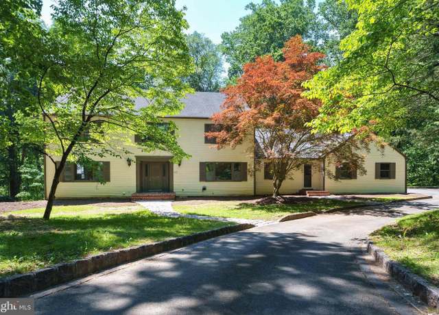 Property at 108 Dogwood Hl, Princeton, NJ 08540, 5 beds, 4 baths