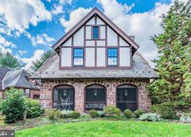 Property at 212 Willow Ave, Camp Hill, PA 17011, 4 beds, 2.5 baths