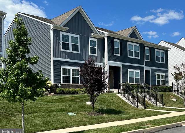 Property at 320 Trego Ave, Coatesville, PA 19320, 3 beds, 2.5 baths