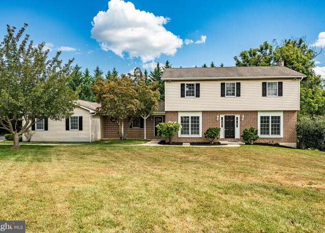 Property at 16 Long Dr, Downingtown, PA 19335, 4 beds, 2.5 baths
