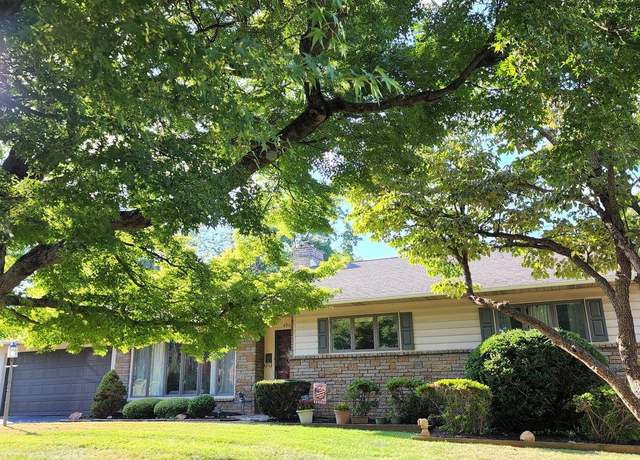 Property at 490 Paxon Hollow Rd, Broomall, PA 19008, 3 beds, 3 baths
