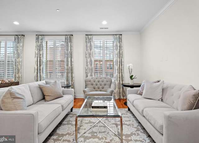 Property at 708 Captains Way, Philadelphia, PA 19146, 4 beds, 3 baths