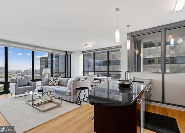 Property at 2101 Market St #1807, Philadelphia, PA 19103, 2 beds, 2 baths