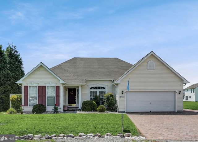Property at 37292 Long Boat Ct, Greenbackville, VA 23356, 3 beds, 2 baths