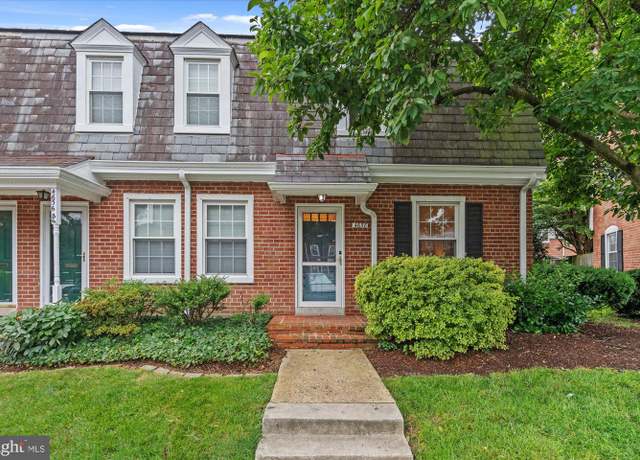 Property at 4658 36th St S, Arlington, VA 22206, 2 beds, 2 baths