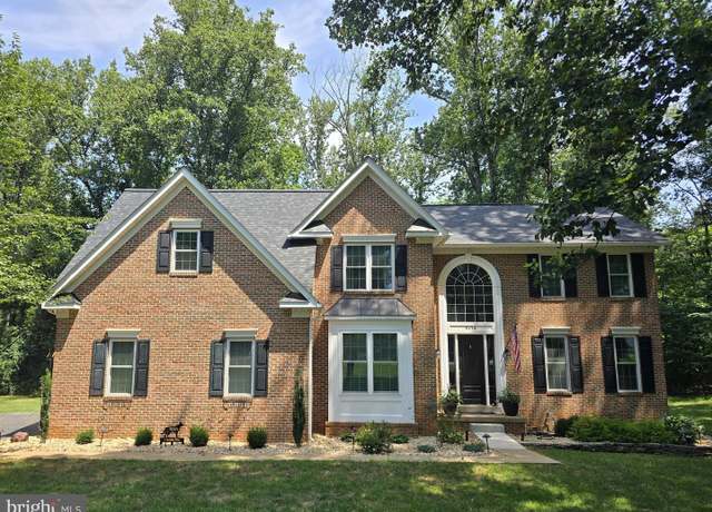 Property at 5214 Swain Dr, Warrenton, VA 20187, 4 beds, 4.5 baths
