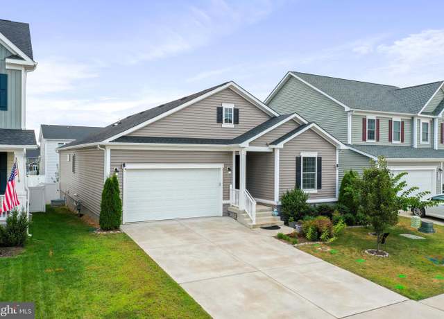 Property at 128 Nevermore Dr, Winchester, VA 22602, 4 beds, 3 baths