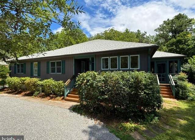 Property at 503 Dale Ave, Ashland, VA 23005, 3 beds, 2 baths