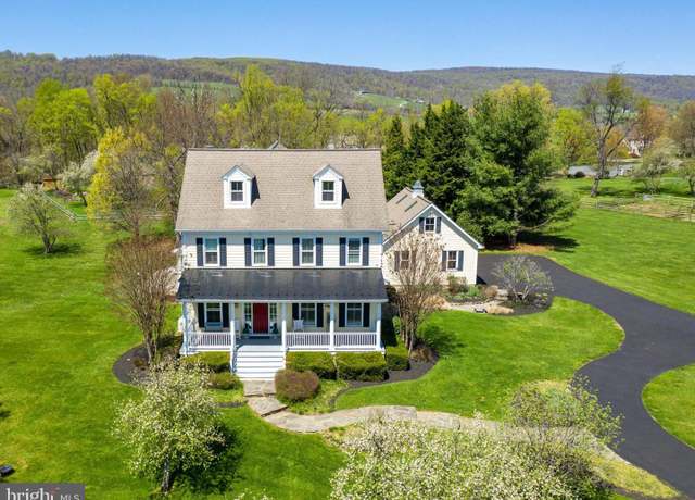 Property at 34844 Apple Pride Ct, Round Hill, VA 20141, 5 beds, 4.5 baths