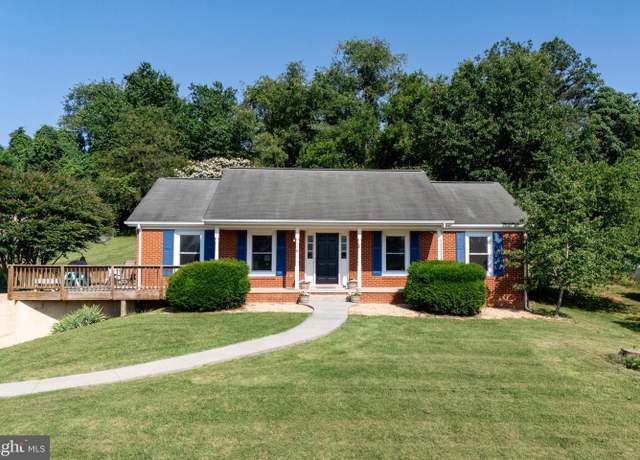 Property at 18 Greenfield Rd, Luray, VA 22835, 3 beds, 3 baths