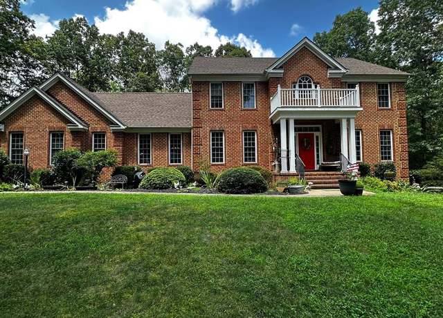 Property at 8801 General Couchs Ct, Fredericksburg, VA 22407, 4 beds, 3.5 baths