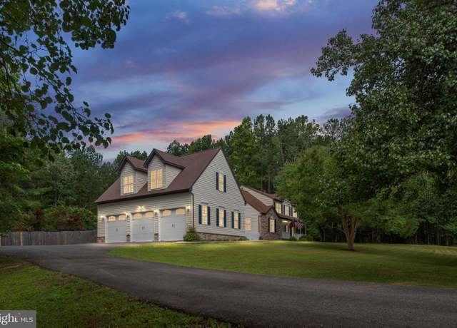 Property at 159 Marchant Dr, Fredericksburg, VA 22406, 6 beds, 3.5 baths