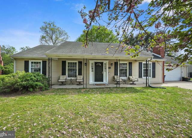 Property at 30 Tina Dr, Dover, DE 19901, 3 beds, 2 baths