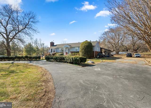 Property at 6401 Dorsey Rd, Gaithersburg, MD 20882, 4 beds, 3 baths