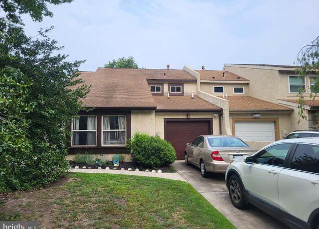 Property at 20 Peregrine Dr, Voorhees, NJ 08043, 3 beds, 2.5 baths