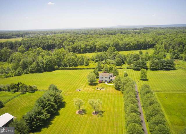 Property at 79 Union Rd, Frenchtown, NJ 08825, 3 beds, 2.5 baths