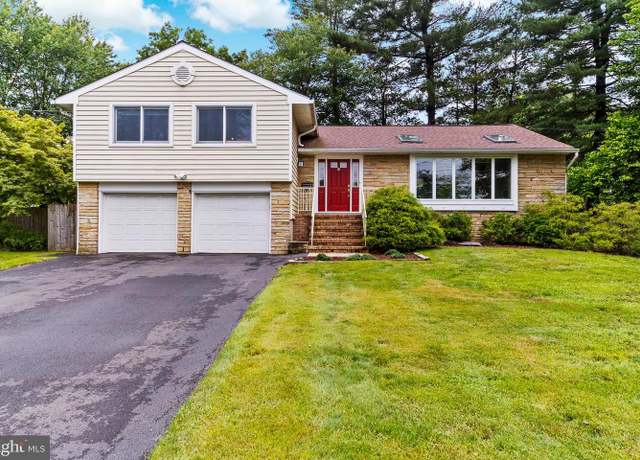 Property at 3 Vanderveer Dr, Lawrenceville, NJ 08648, 4 beds, 2.5 baths