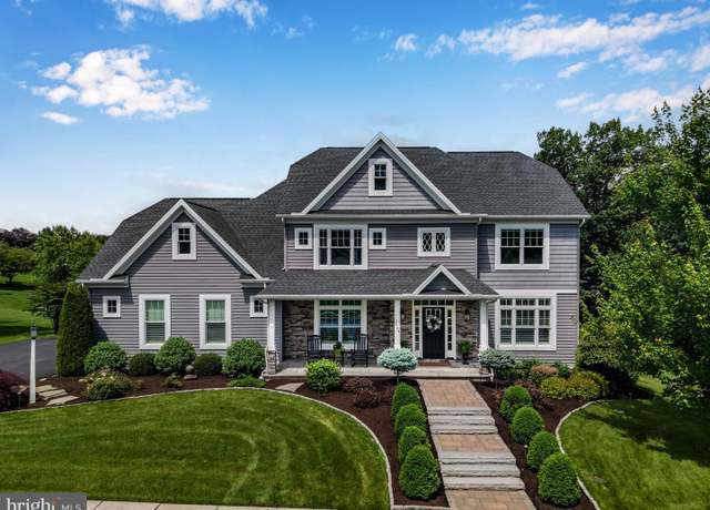 Property at 2004 Spring Ct, Mechanicsburg, PA 17055, 5 beds, 4.5 baths
