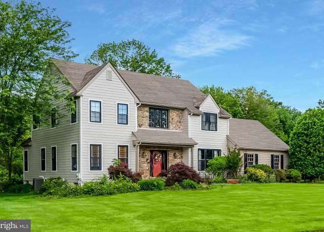 Property at 1419 Mill Creek Dr, West Chester, PA 19380, 4 beds, 2.5 baths