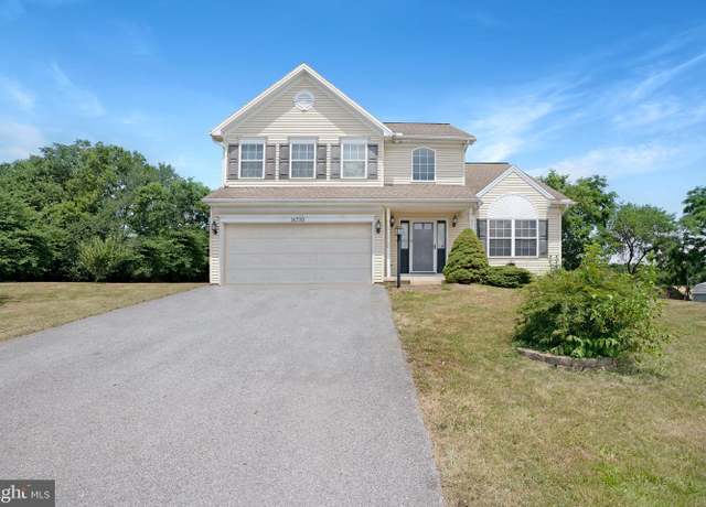 Property at 14799 Cedarbrook Dr, Greencastle, PA 17225, 4 beds, 2.5 baths