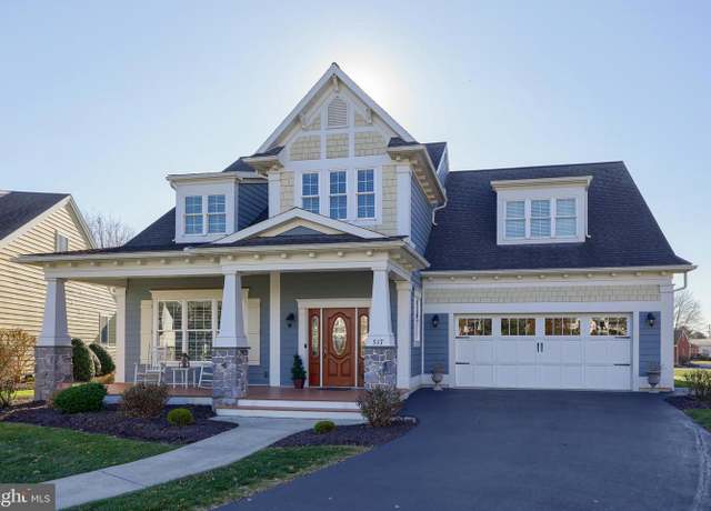 Property at 517 Landon Cir, Ephrata, PA 17522, 3 beds, 2 baths
