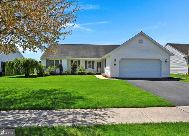 Property at 14 Rosemont Dr, Myerstown, PA 17067, 3 beds, 2 baths