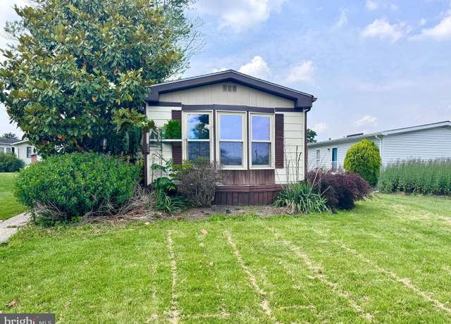 Property at 426 Running Brook Rd, North Wales, PA 19454, 2 beds, 1 bath