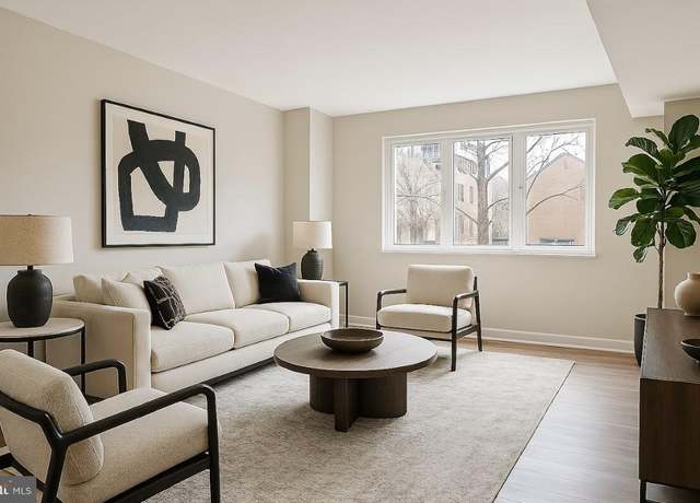 Property at 5340 Holmes Run Pkwy #118, Alexandria, VA 22304, 2 beds, 1 bath