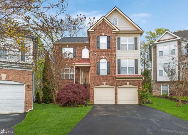 Property at 7226 Lyndam Hill Cir, Lorton, VA 22079, 5 beds, 3.5 baths