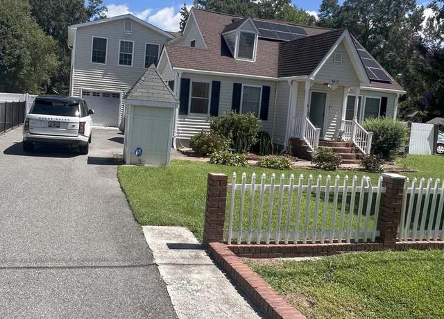 Property at 8611 Broadway Ave, Henrico, VA 23228, 4 beds, 3.5 baths