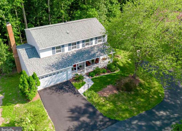 Property at 12871 Valleywood Dr, Woodbridge, VA 22192, 4 beds, 3.5 baths