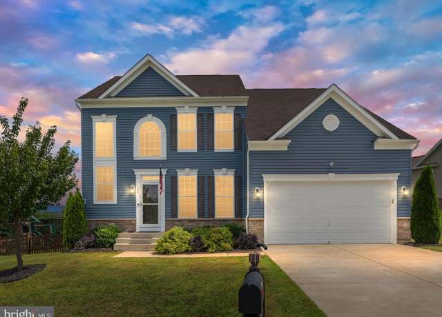 Property at 106 Divot Ct, Front Royal, VA 22630, 6 beds, 3.5 baths