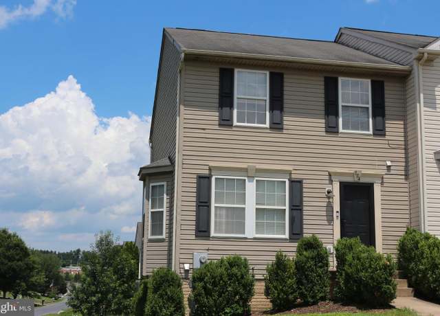 Property at 104 Quince Tree Dr, Martinsburg, WV 25403, 3 beds, 2.5 baths