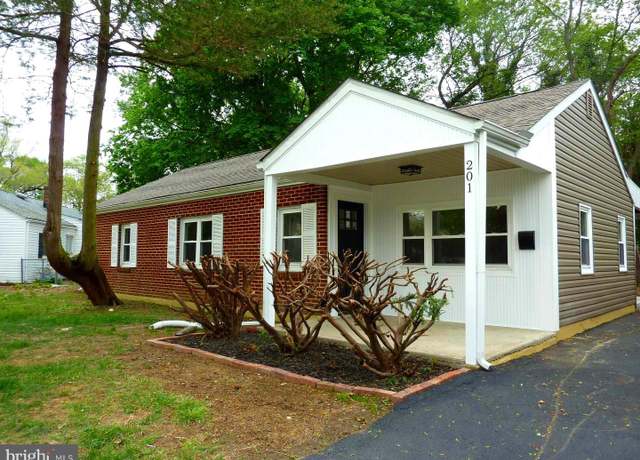 Property at 201 Orchard Ave, Dover, DE 19901, 3 beds, 1 bath