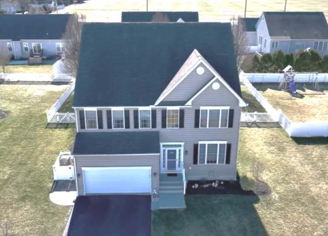 Property at 102 Marlin Ct, Milford, DE 19963, 4 beds, 3.5 baths