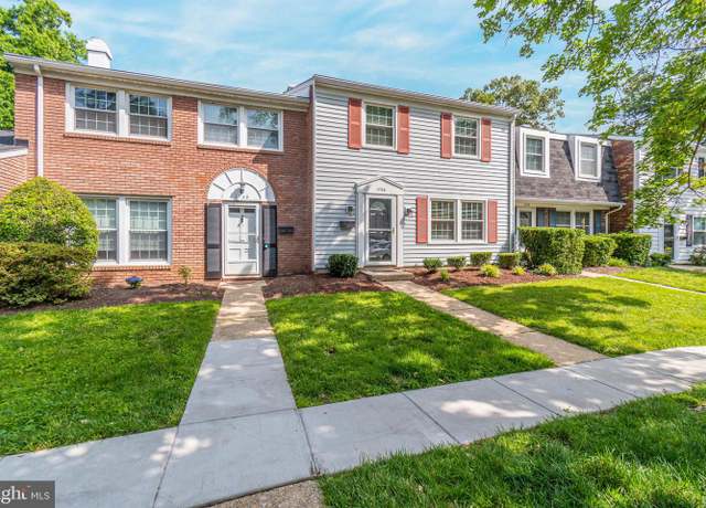 Property at 1750 Woodridge Ct, Crofton, MD 21114, 3 beds, 1.5 baths