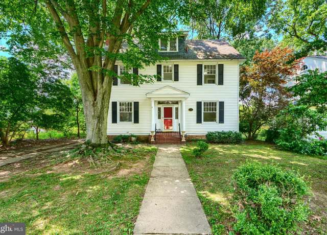 Property at 720 Dryden Dr, Baltimore, MD 21229, 6 beds, 2.5 baths