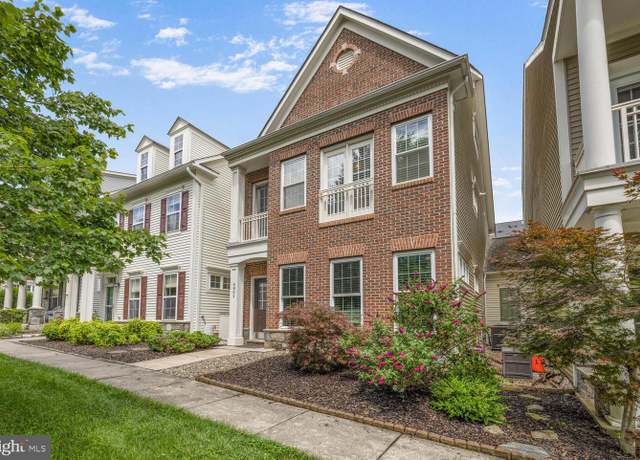 Property at 6802 Chickadee Ln, New Market, MD 21774, 3 beds, 2.5 baths