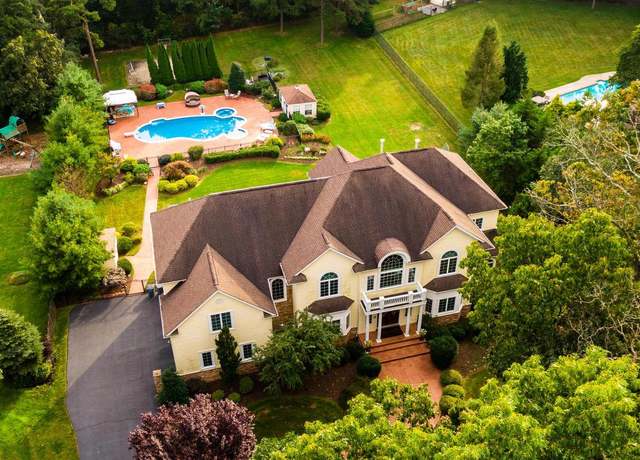 Property at 16 Breckenridge Dr, Shamong, NJ 08088, 5 beds, 6.5 baths