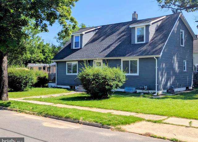 Property at 700 S Belleview Ave, Cinnaminson, NJ 08077, 3 beds, 2.5 baths