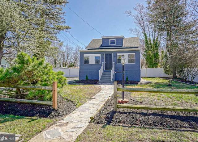 Property at 242 Cedar Ave, Blackwood, NJ 08012, 3 beds, 1 bath