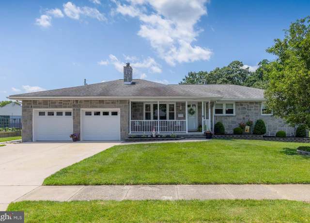 Property at 225 Carson Ave, Gibbstown, NJ 08027, 3 beds, 1.5 baths